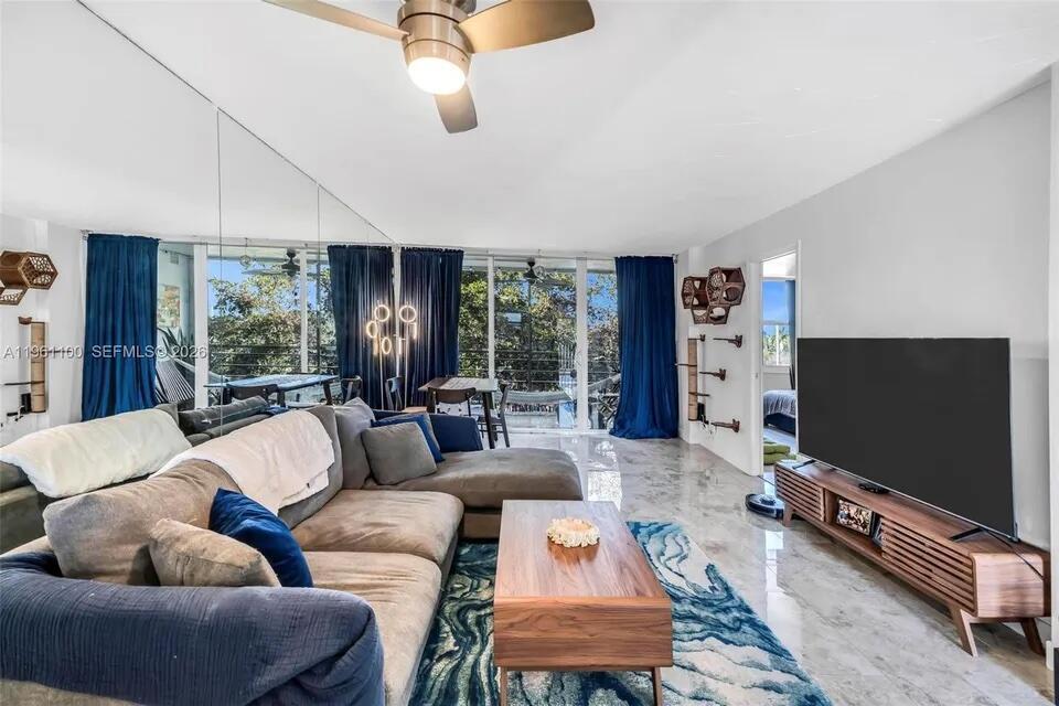 120 Royal Park Drive # 4F, Oakland Park FL 33309