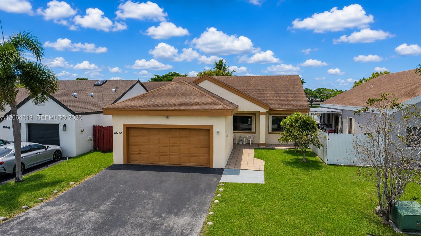 18772 NW 80th Ct, Hialeah FL 33015