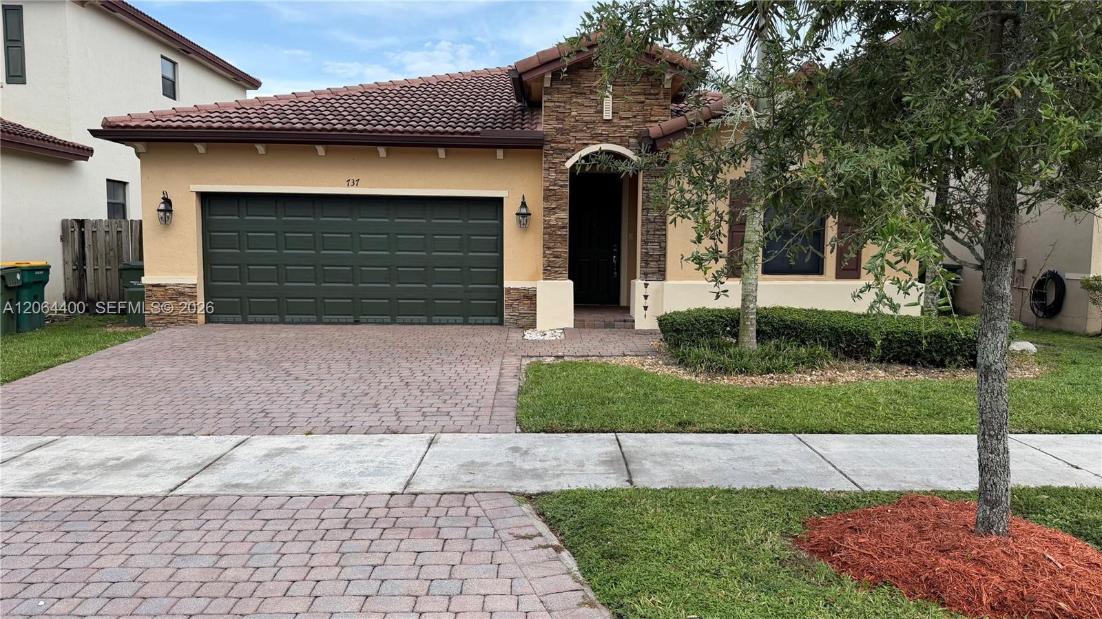 737 SE 37th Pl, Homestead FL 33033