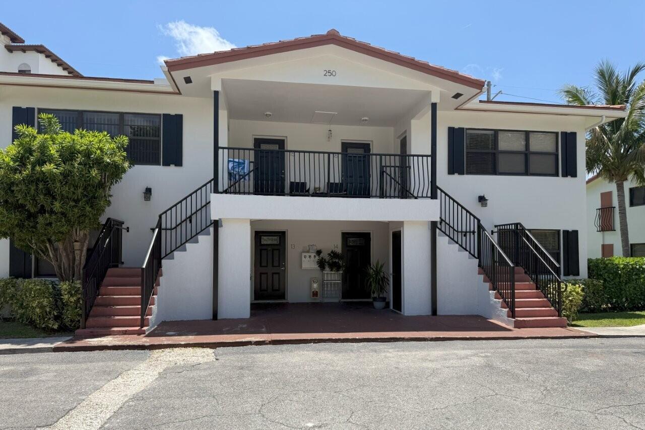 250 SW 7TH Street # 13, Boca Raton FL 33432
