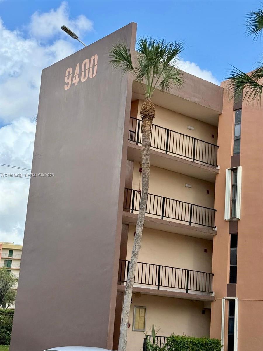 9400 W Flagler St # 312, Miami FL 33174
