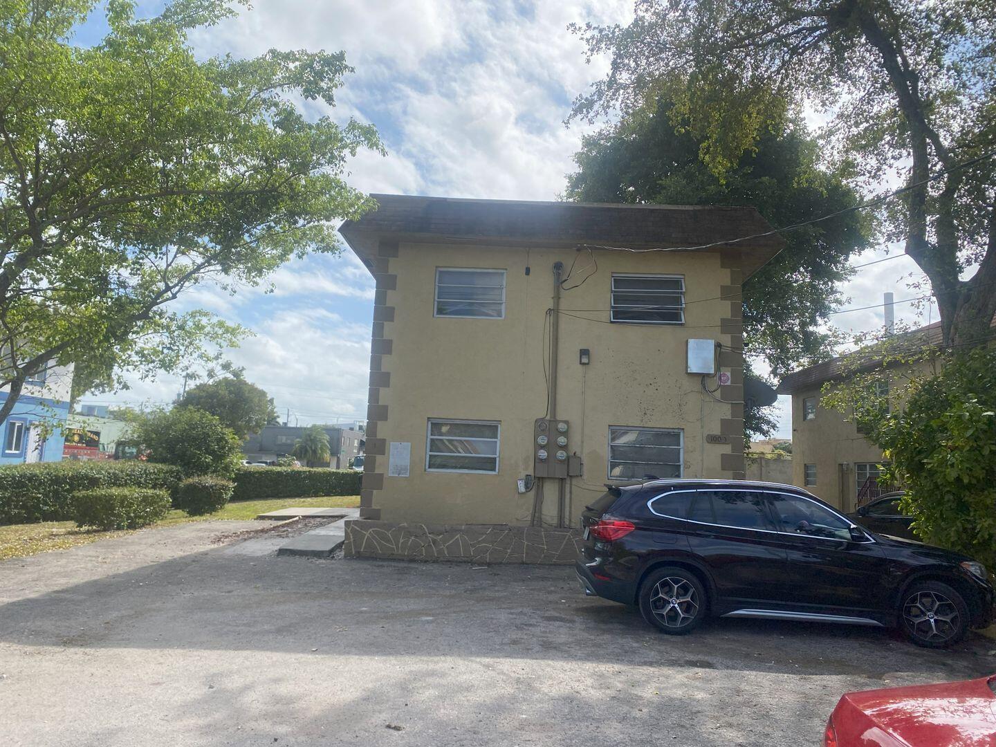 1004 NW 2nd Street # 2, Fort Lauderdale FL 33311