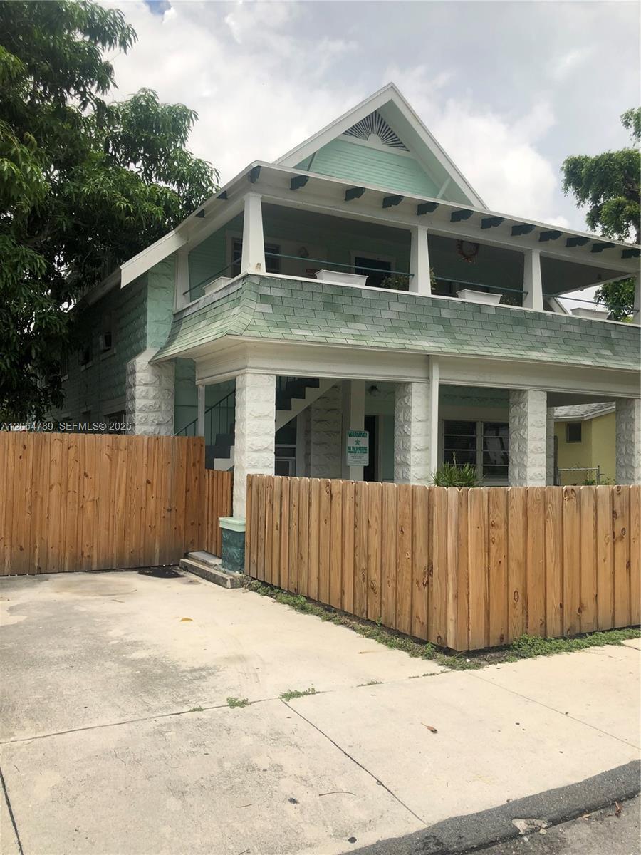 605 S J St # 2, Lake Worth FL 33460