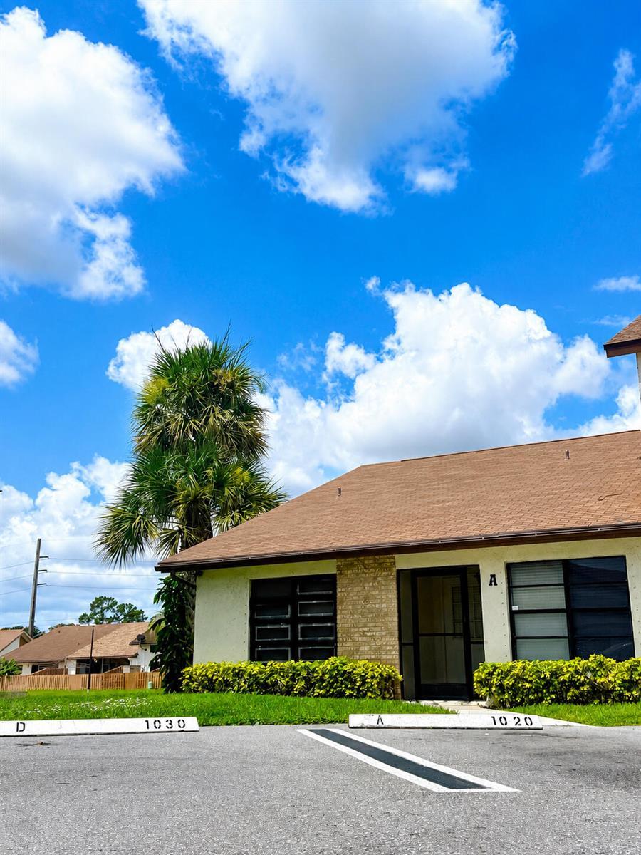 1020 Parkside Green Drive # A, FL 33415