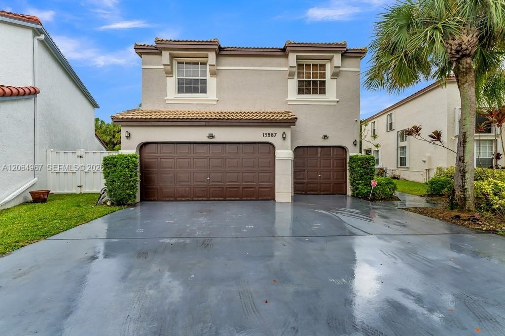 15887 NW 11th St, Pembroke Pines FL 33028
