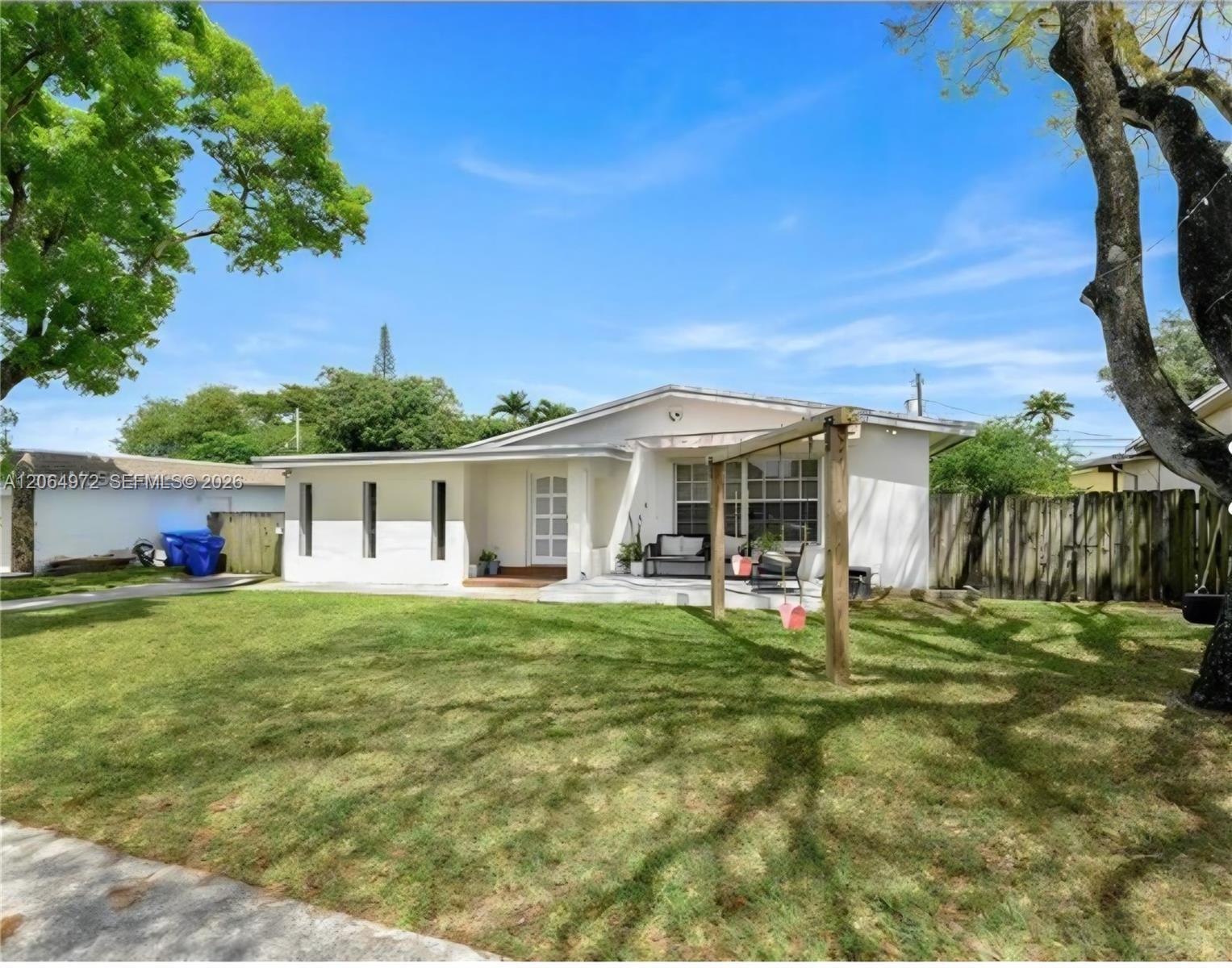 1843 N 27th Ct, Hollywood FL 33020