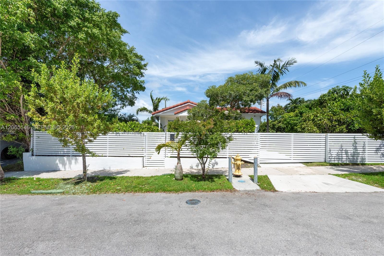 1450 SW 20th Ave # 1450, Miami FL 33145