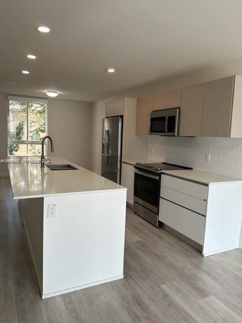 2561 NE 193rd St # 1208, Miami FL 33180