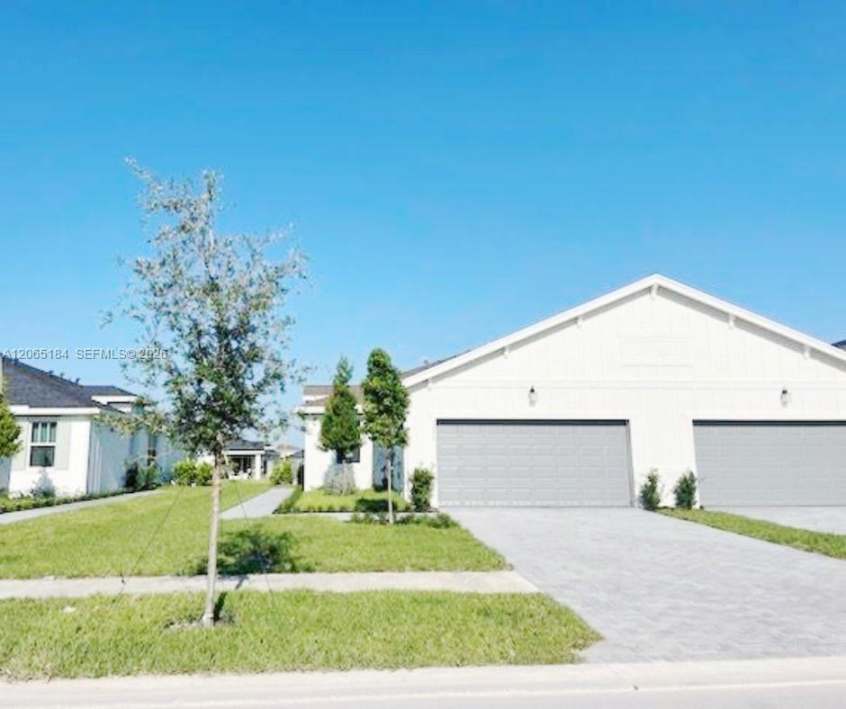 1375 Tangled Orchard Trce, Loxahatchee FL 33470