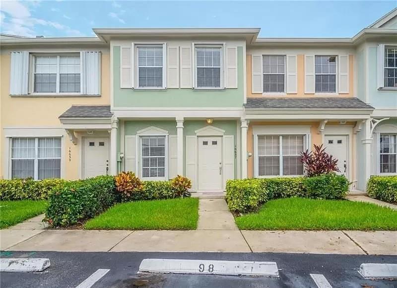 16637 HEMINGWAY Drive # 16637, Weston FL 33326