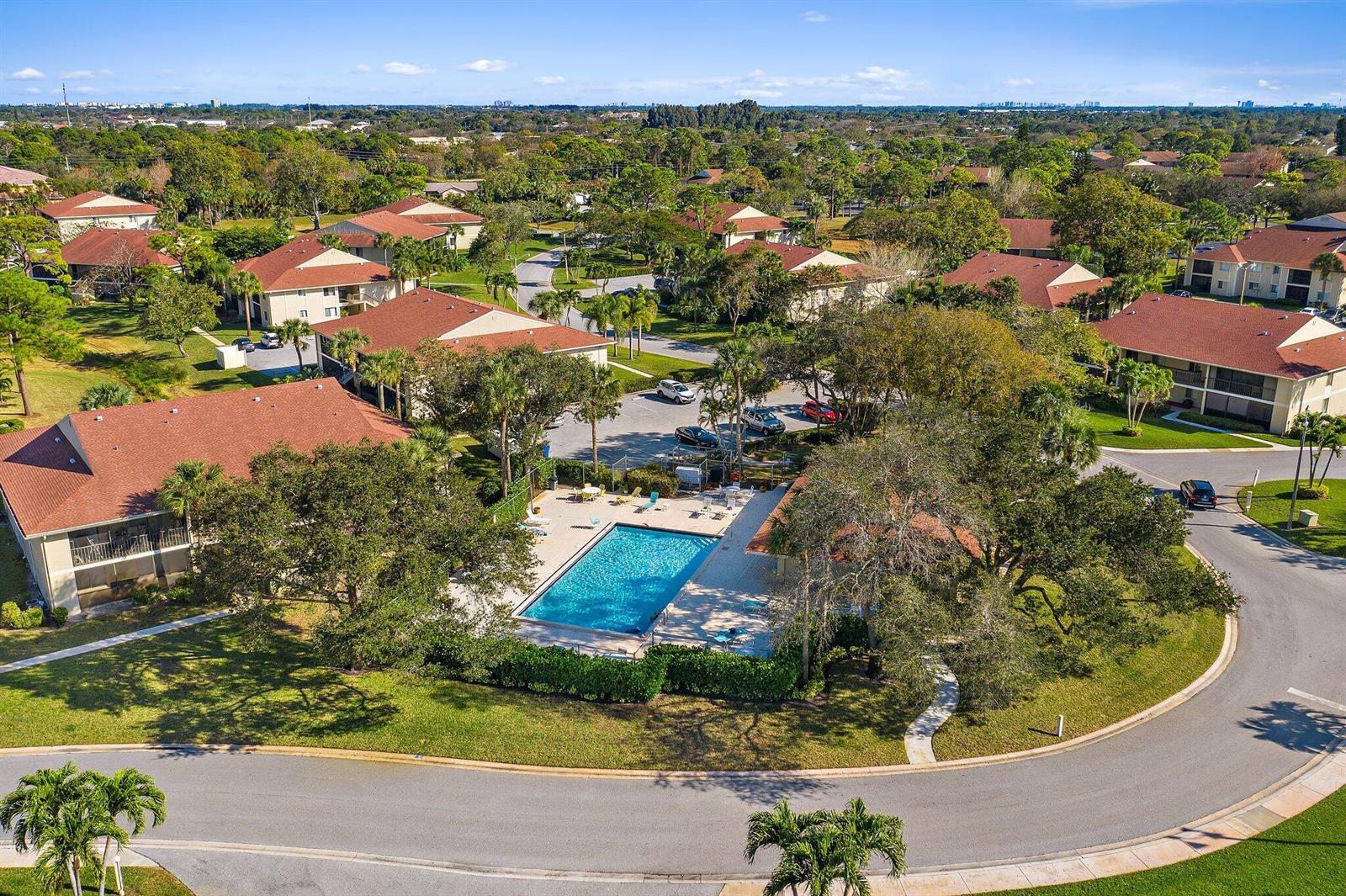 6540 Chasewood Drive # F, Jupiter FL 33458