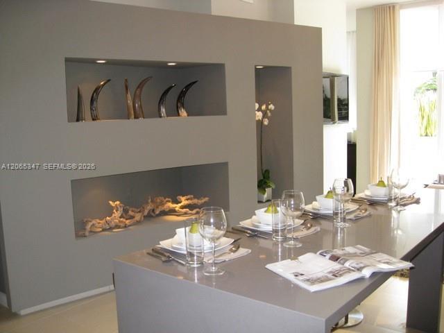 2100 Park Ave # 208, Miami Beach FL 33139