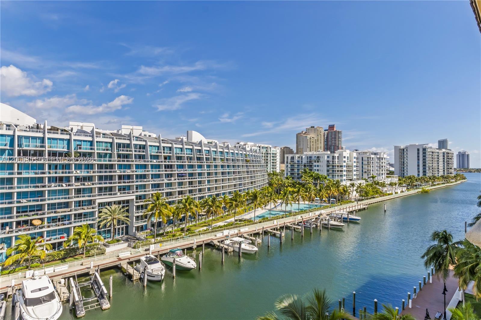 3001 NE 185th St # 707, Aventura FL 33180