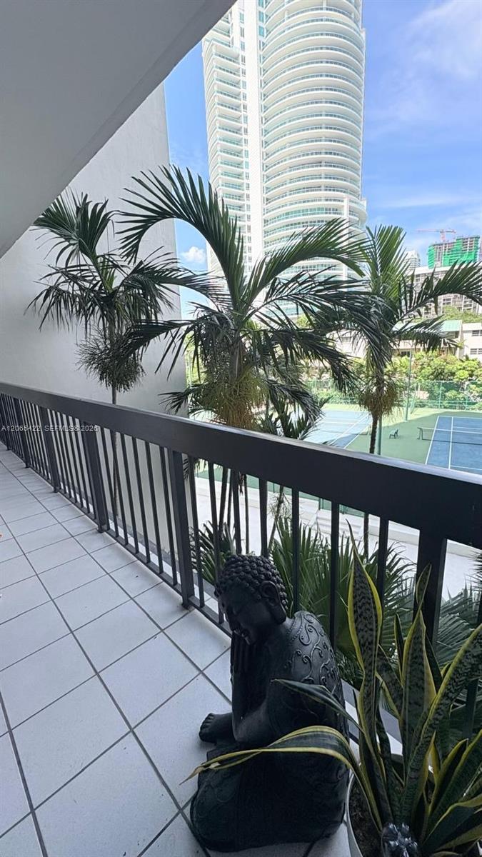 2333 Brickell Ave # 315, Miami FL 33129