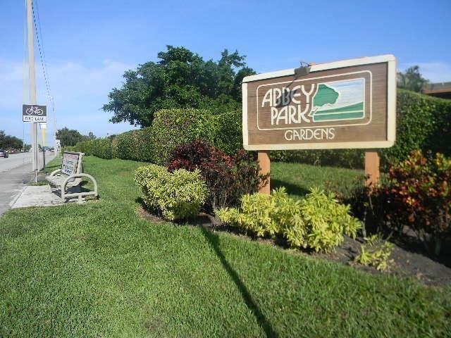 1846 Abbey Road # 104, West Palm Beach FL 33415