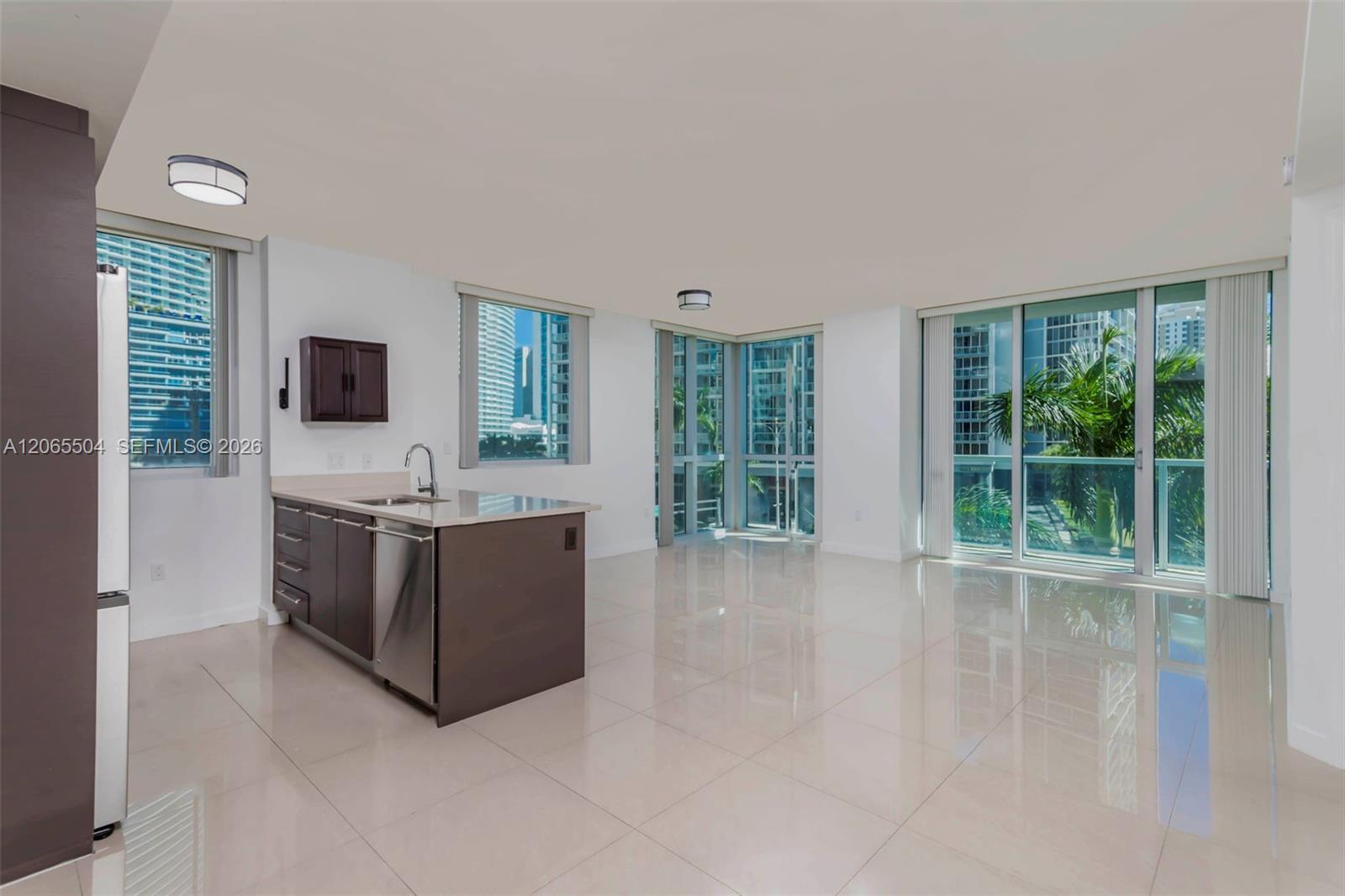 500 Brickell Ave # 401, Miami FL 33131