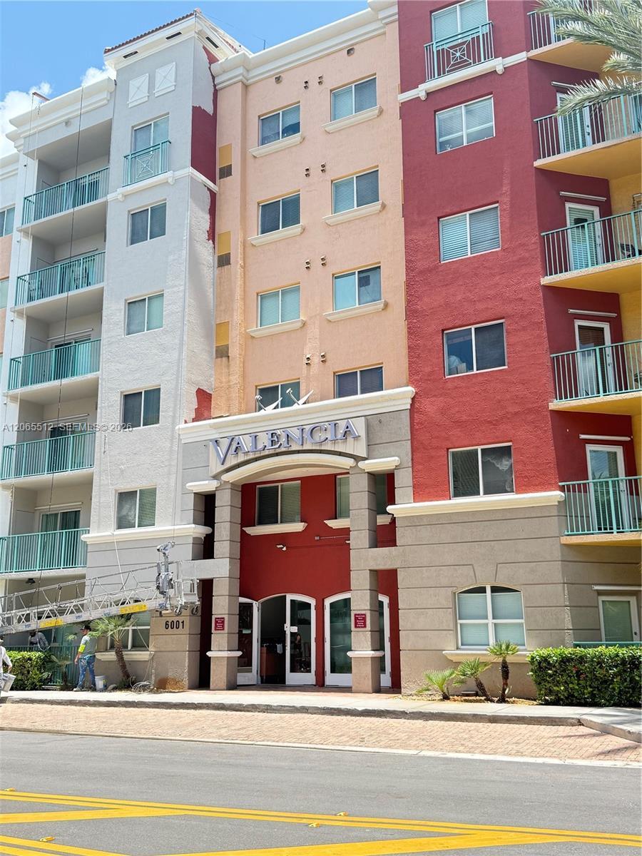 6001 SW 70th St # 146, South Miami FL 33143
