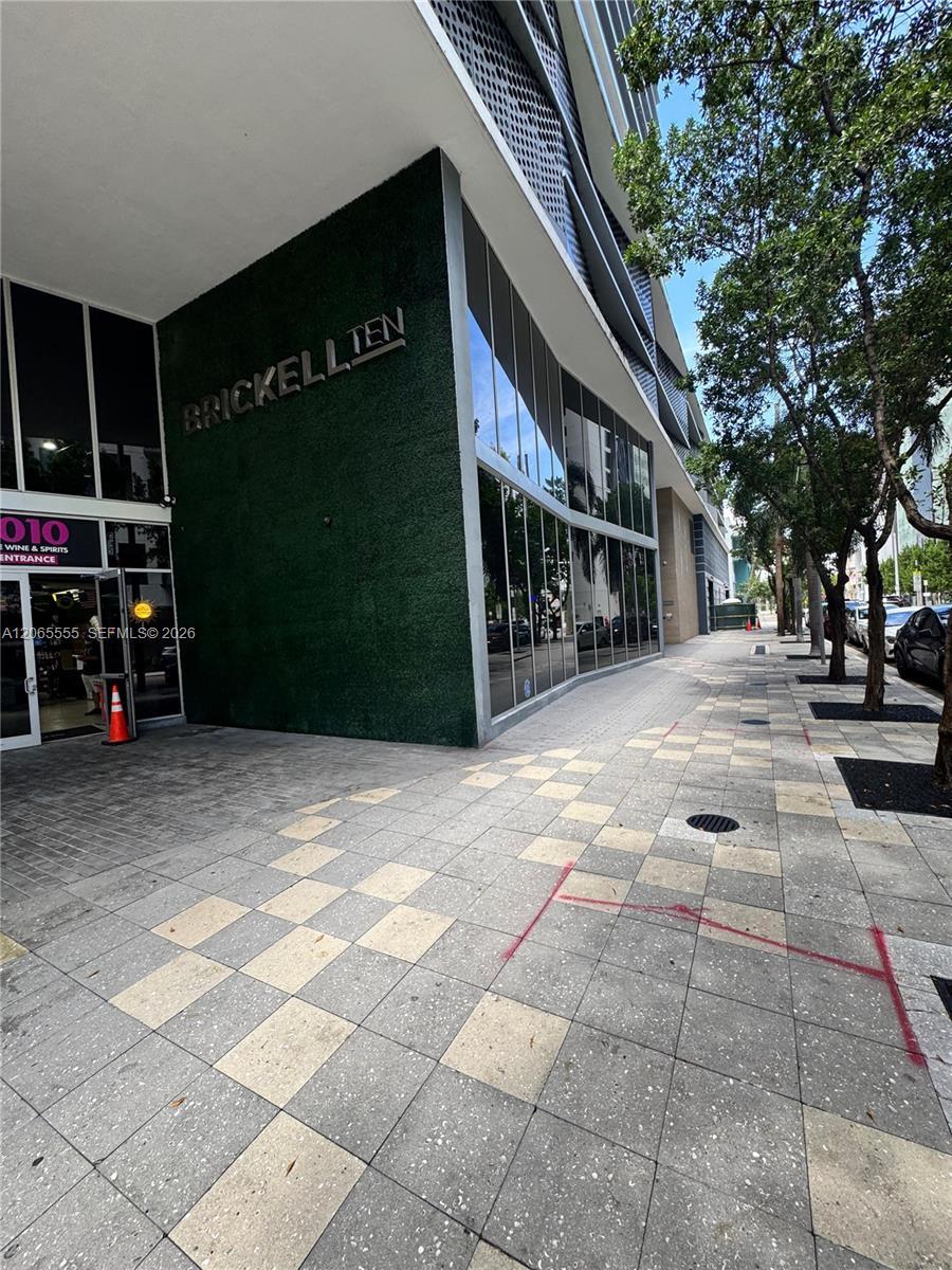 1010 SW 2nd Ave # 607, Miami FL 33130
