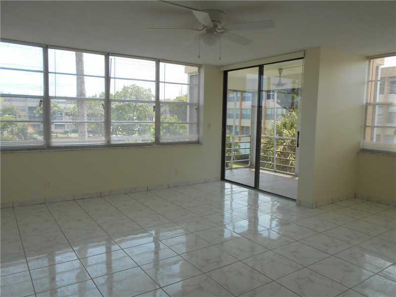 2731 TAFT Street # 309, Hollywood FL 33020