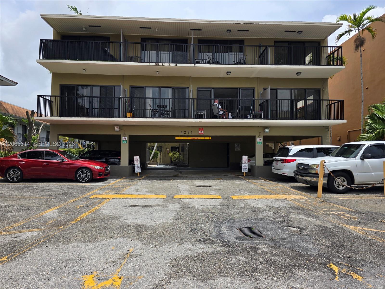 4271 NW 11th St # 4, Miami FL 33126