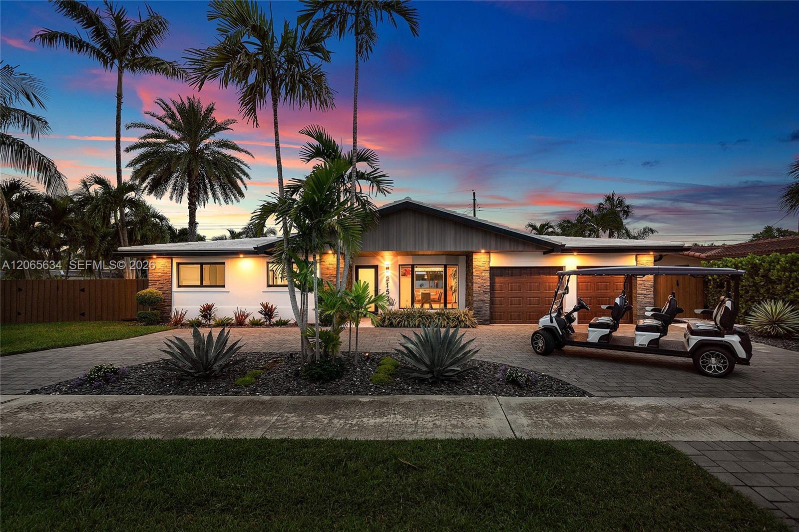 2153 Imperial Point Dr, Fort Lauderdale FL 33308