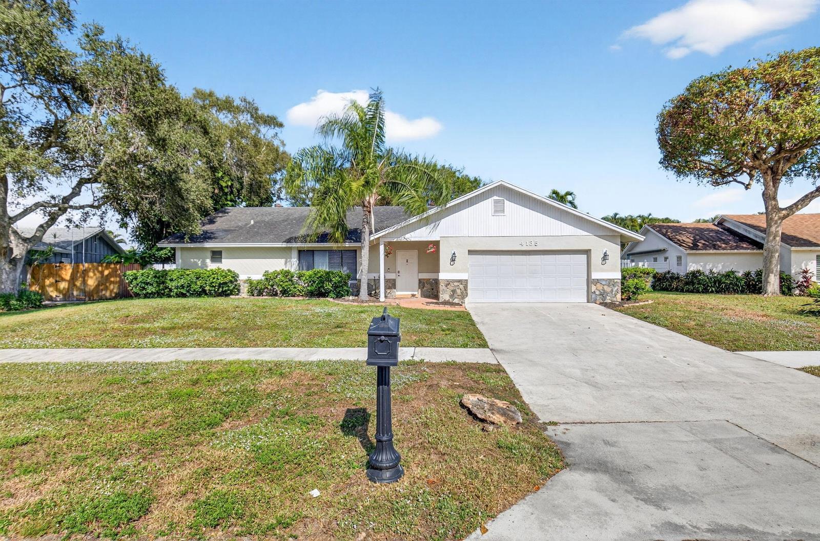 4135 Bay Laurel Way, Boca Raton FL 33487