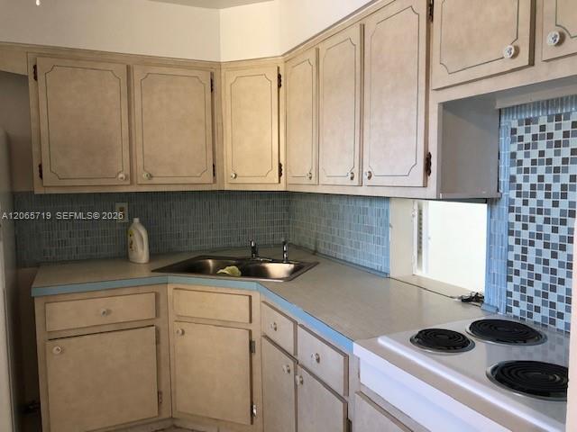 1530 NE 191st St # 240, Miami FL 33179