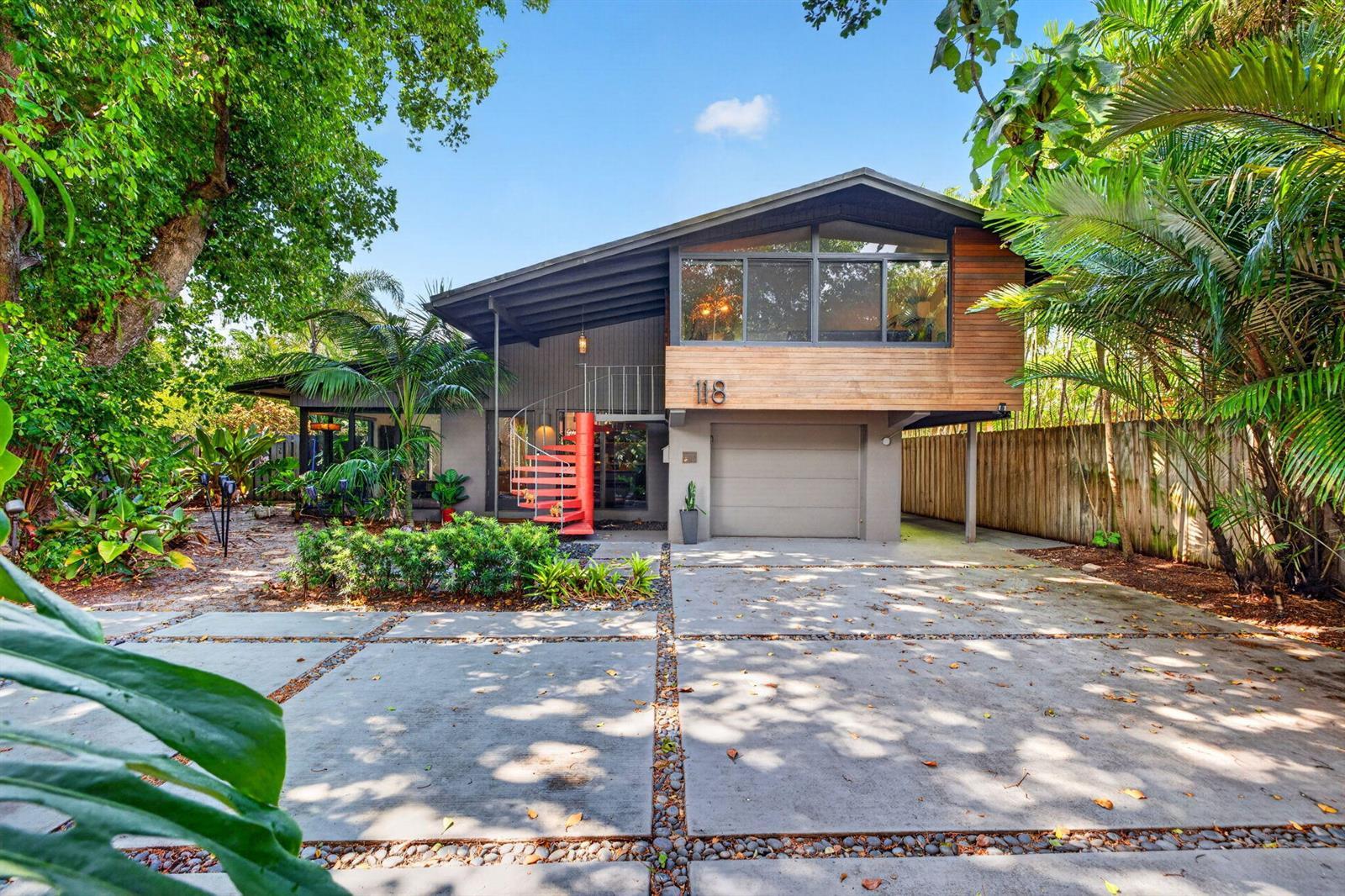 118 NE 16th Place, Fort Lauderdale FL 33305