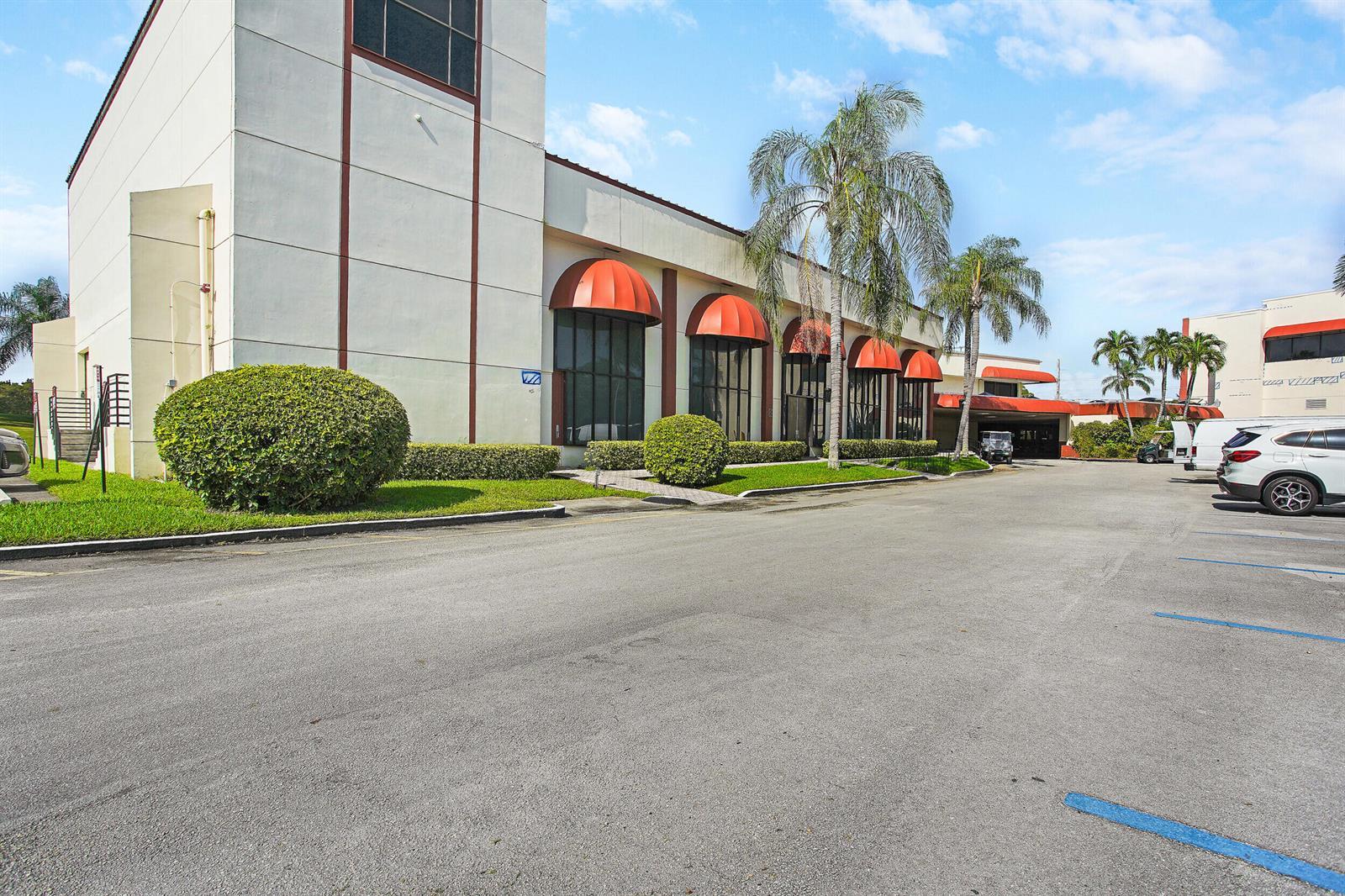 211 S Hollybrook Drive # 107, Pembroke Pines FL 33025