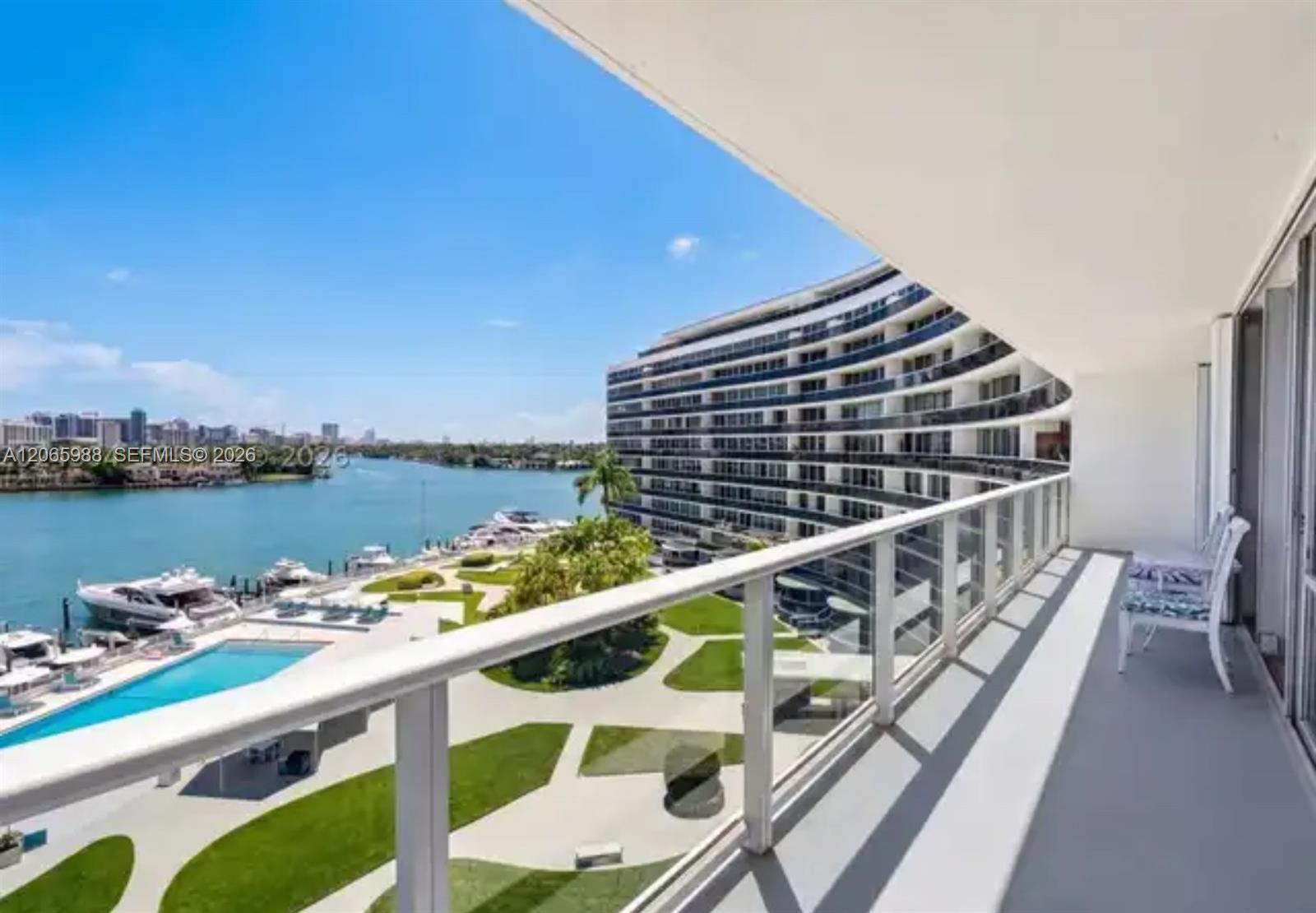 900 Bay Dr # 207, Miami Beach FL 33141