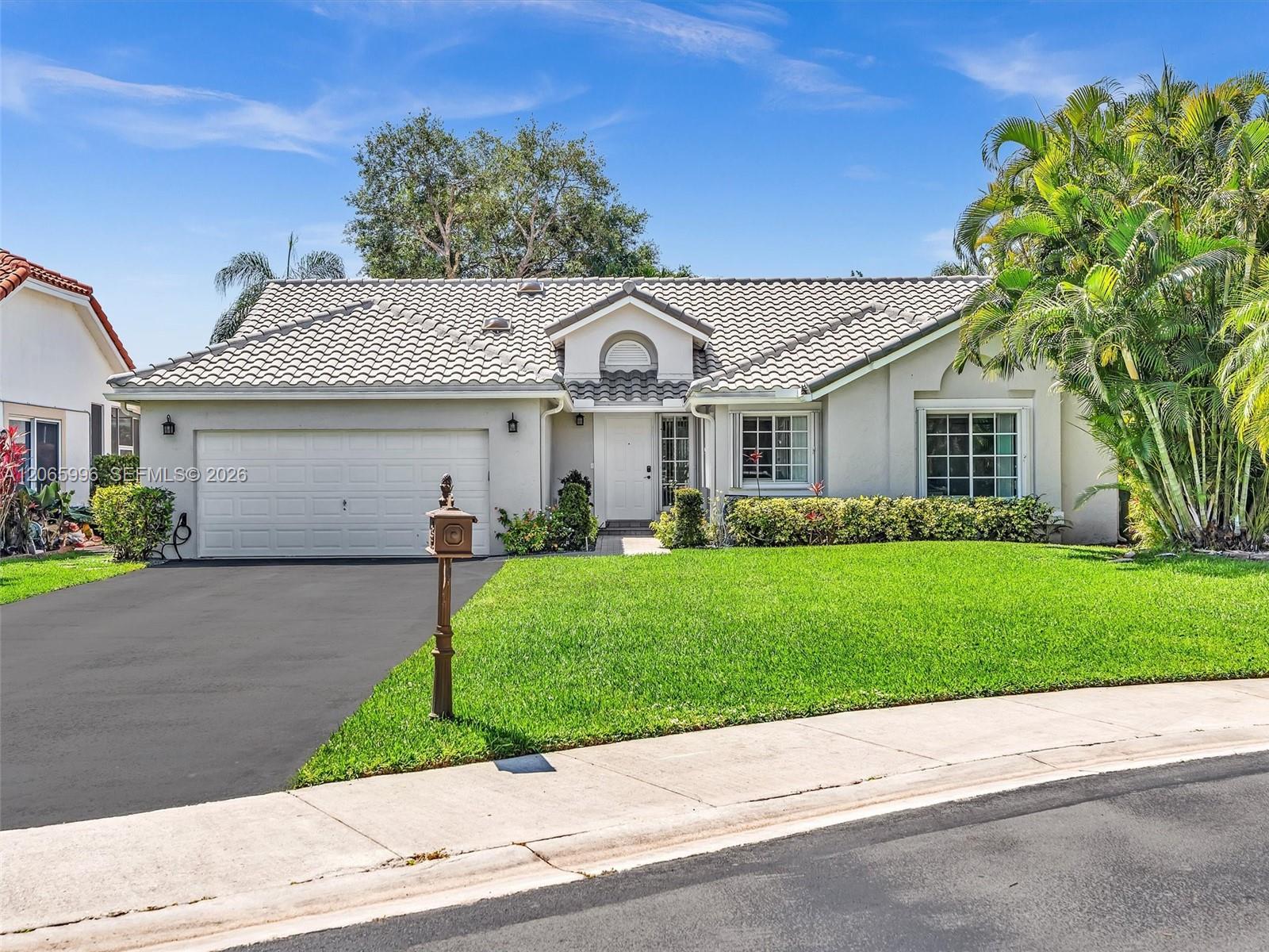 629 Spinnaker, Weston FL 33326