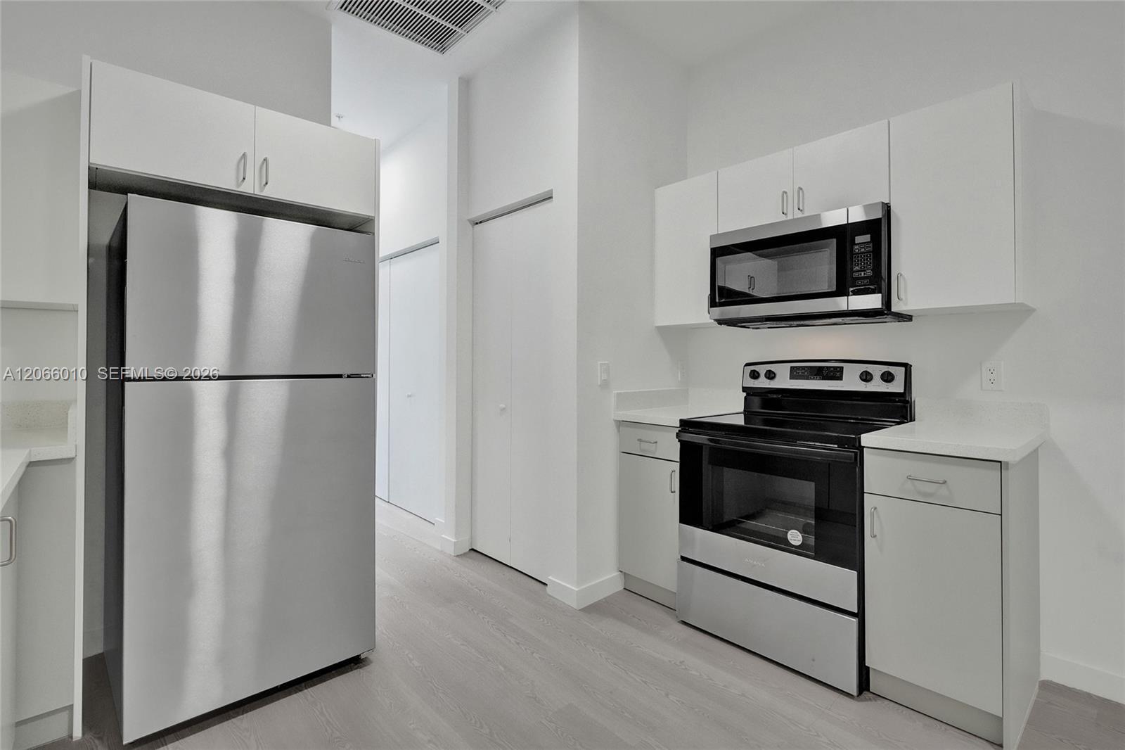 1567 NW 1st St # 10, Miami FL 33125