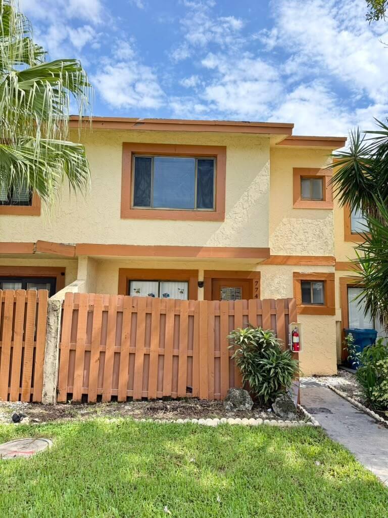 7745 BALBOA Street, Sunrise FL 33351