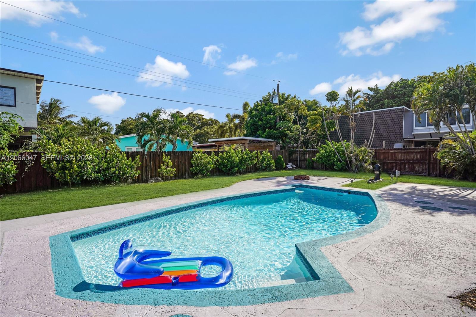 912 NE 9th Ct, Pompano Beach FL 33060
