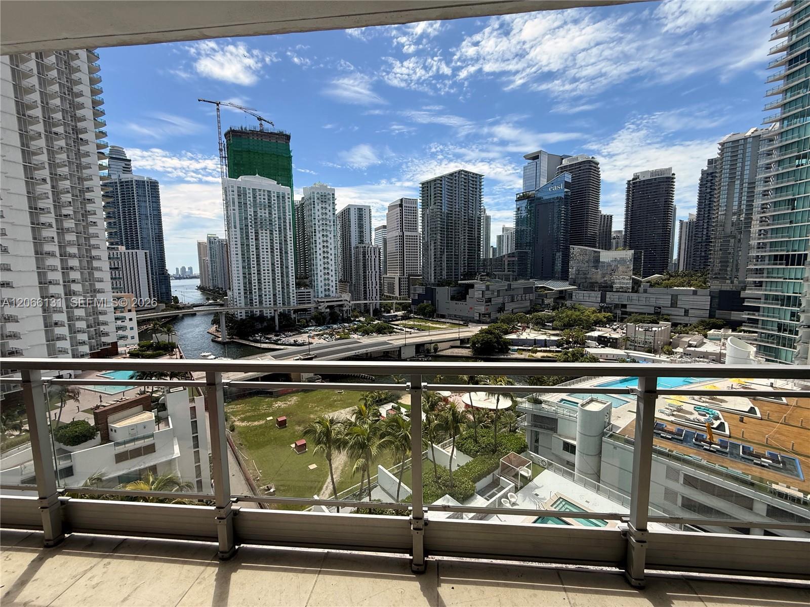 90 SW 3rd St # 1801, Miami FL 33130