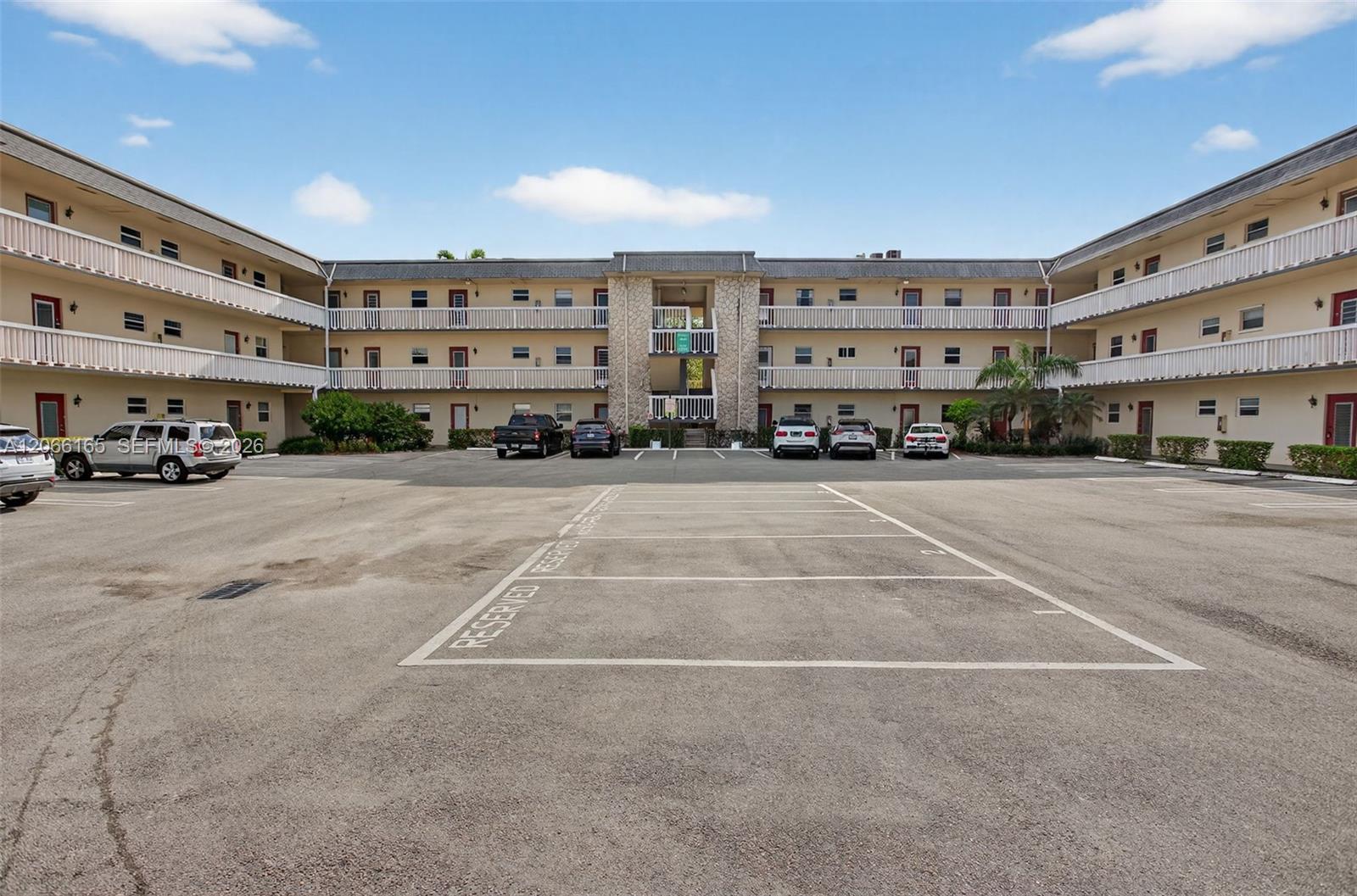 4299 NW 16th St # 210, Lauderhill FL 33313