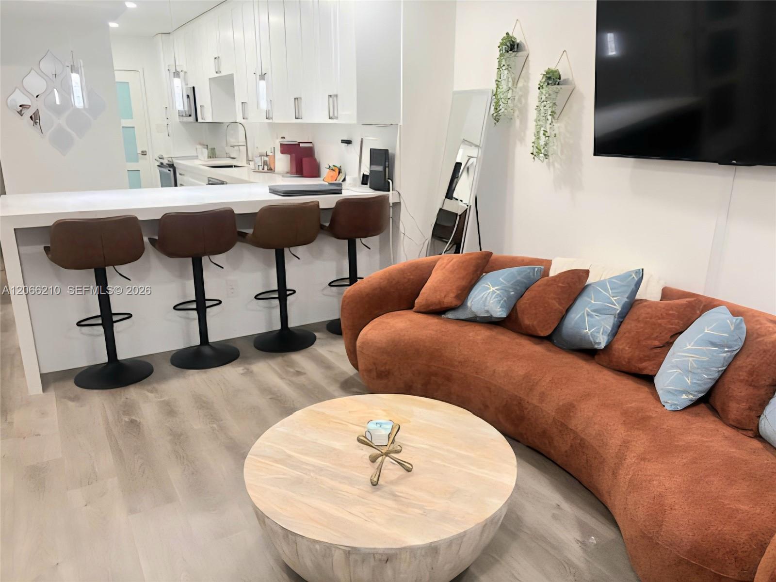 100 Lincoln Rd # 301, Miami Beach FL 33139