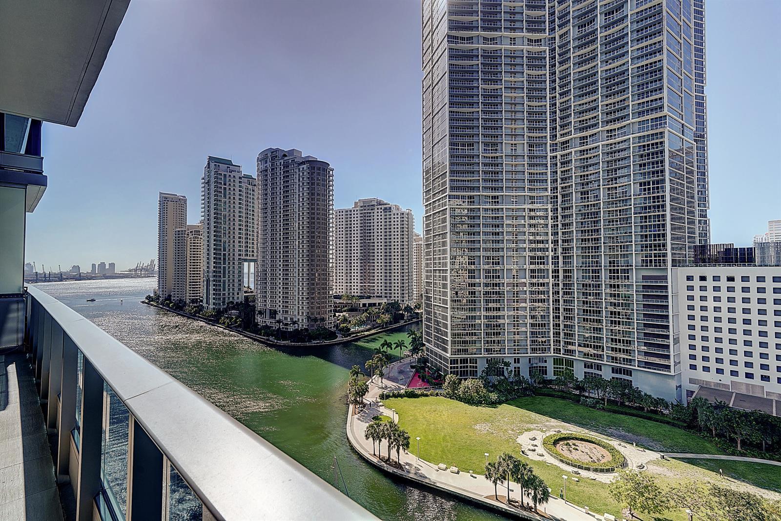 200 Biscayne Blvd Way # 1408, Miami FL 33131