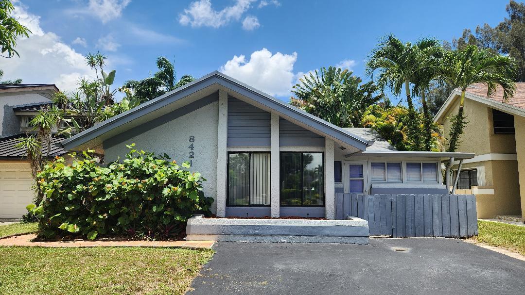 8421 SW 39TH Court, Davie FL 33328