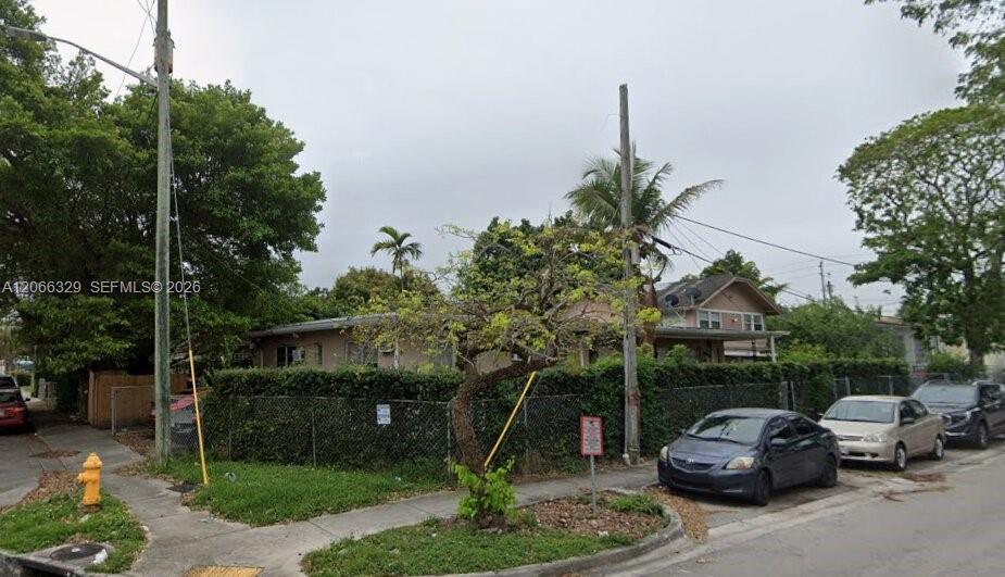 640 SW 5th St # 4, Miami FL 33130