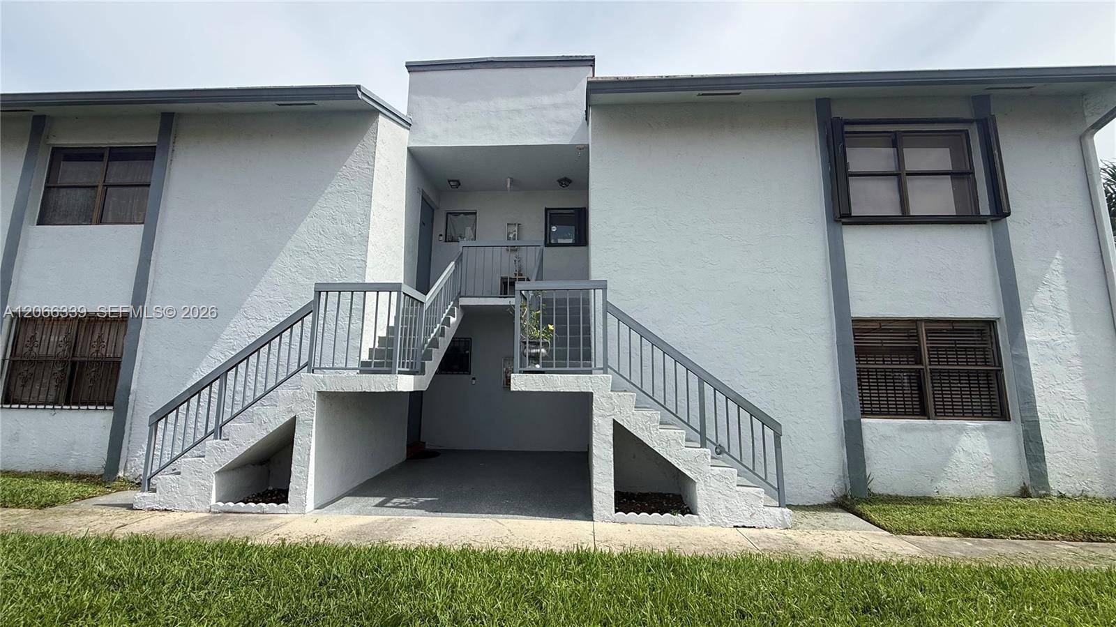 2750 W 63rd Pl # 24, Hialeah FL 33016