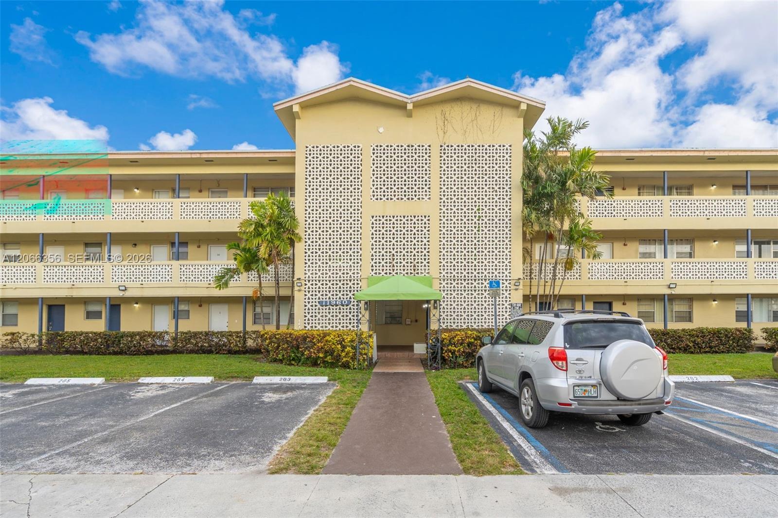 11960 NE 19th Dr # 15, North Miami FL 33181