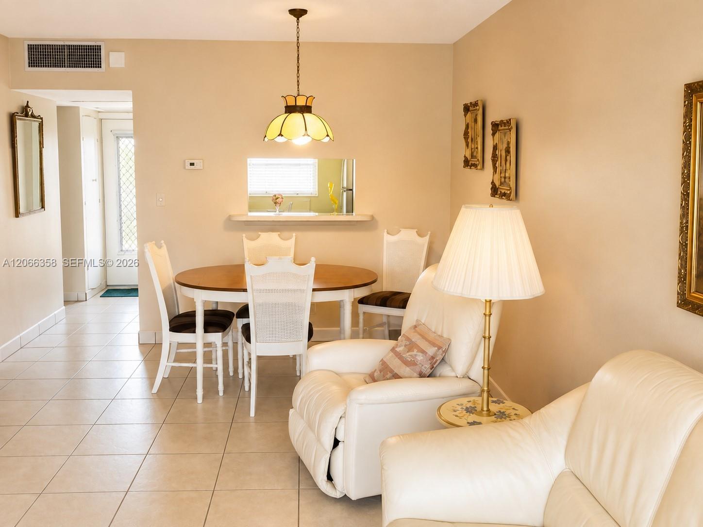 5181 W Oakland Park Blvd # 312, Lauderdale Lakes FL 33313