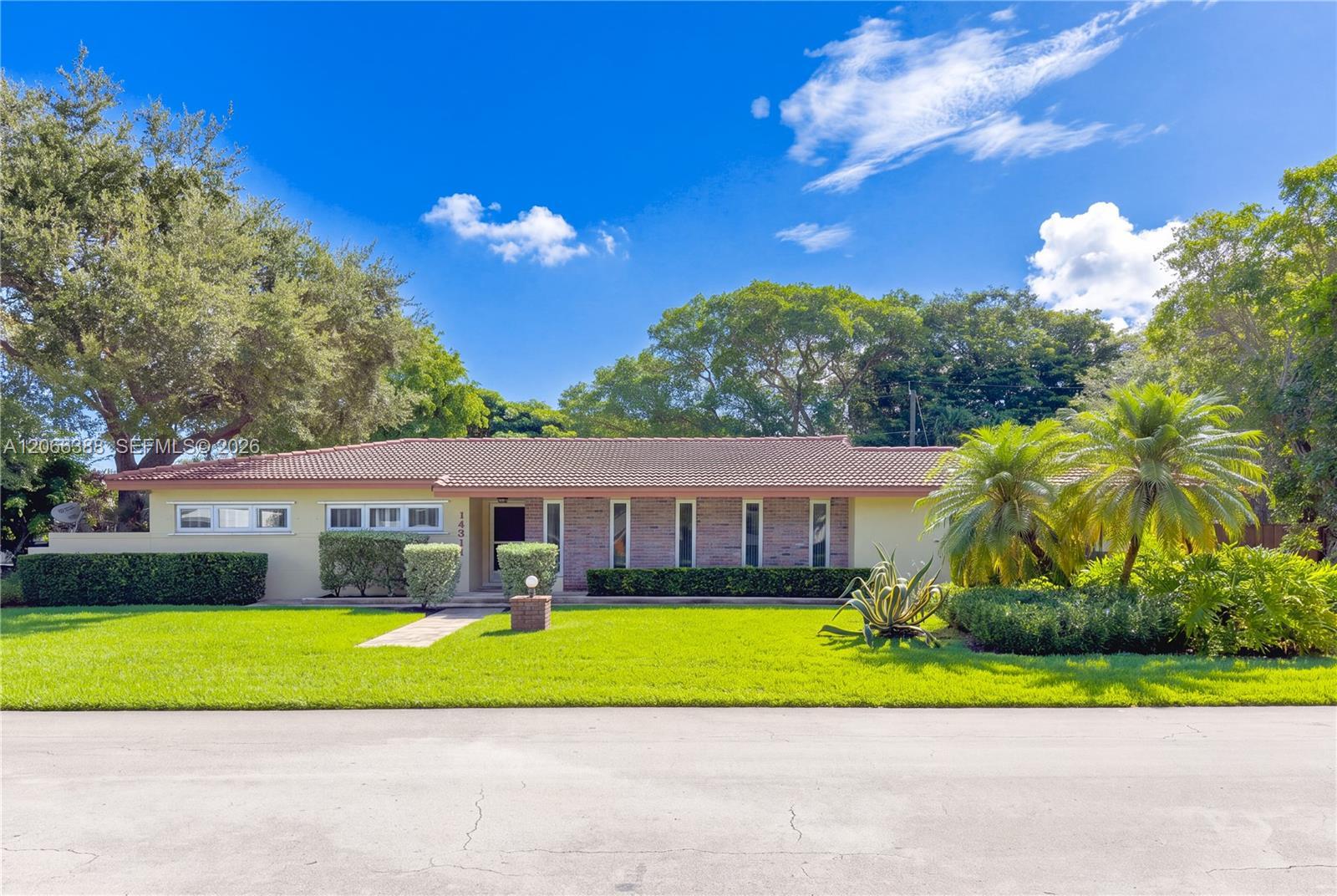 14311 SW 74th Ct, Palmetto Bay FL 33158