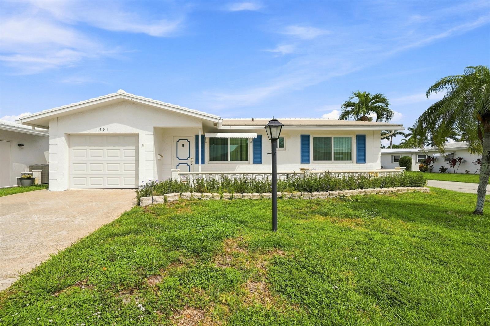 1901 SW 17TH Street, Boynton Beach FL 33426