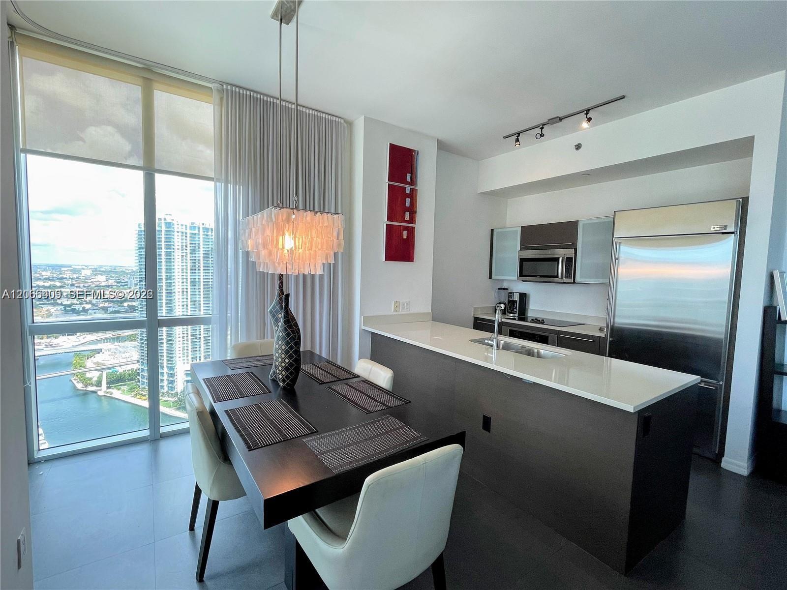 55 SE 6th St # 4102, Miami FL 33131