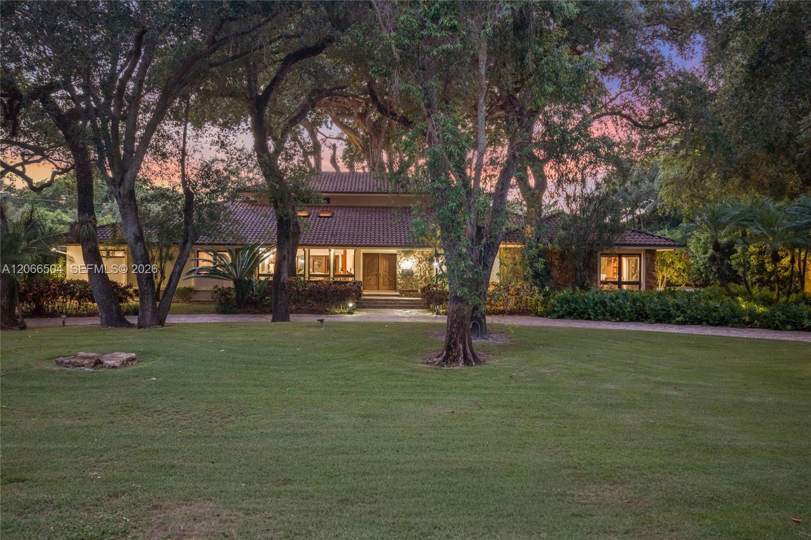 9490 Old Cutler Ln, Coral Gables FL 33156