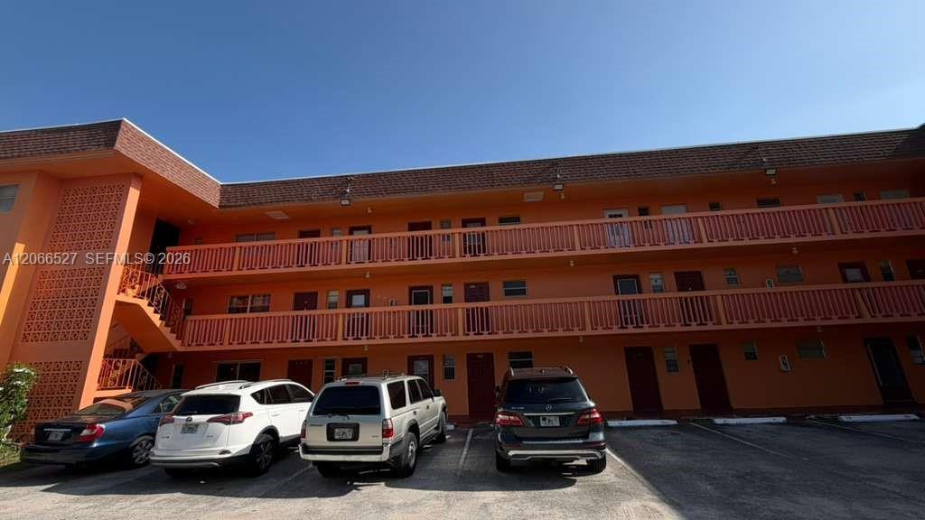 251 NE 187th St # 803, Miami FL 33179