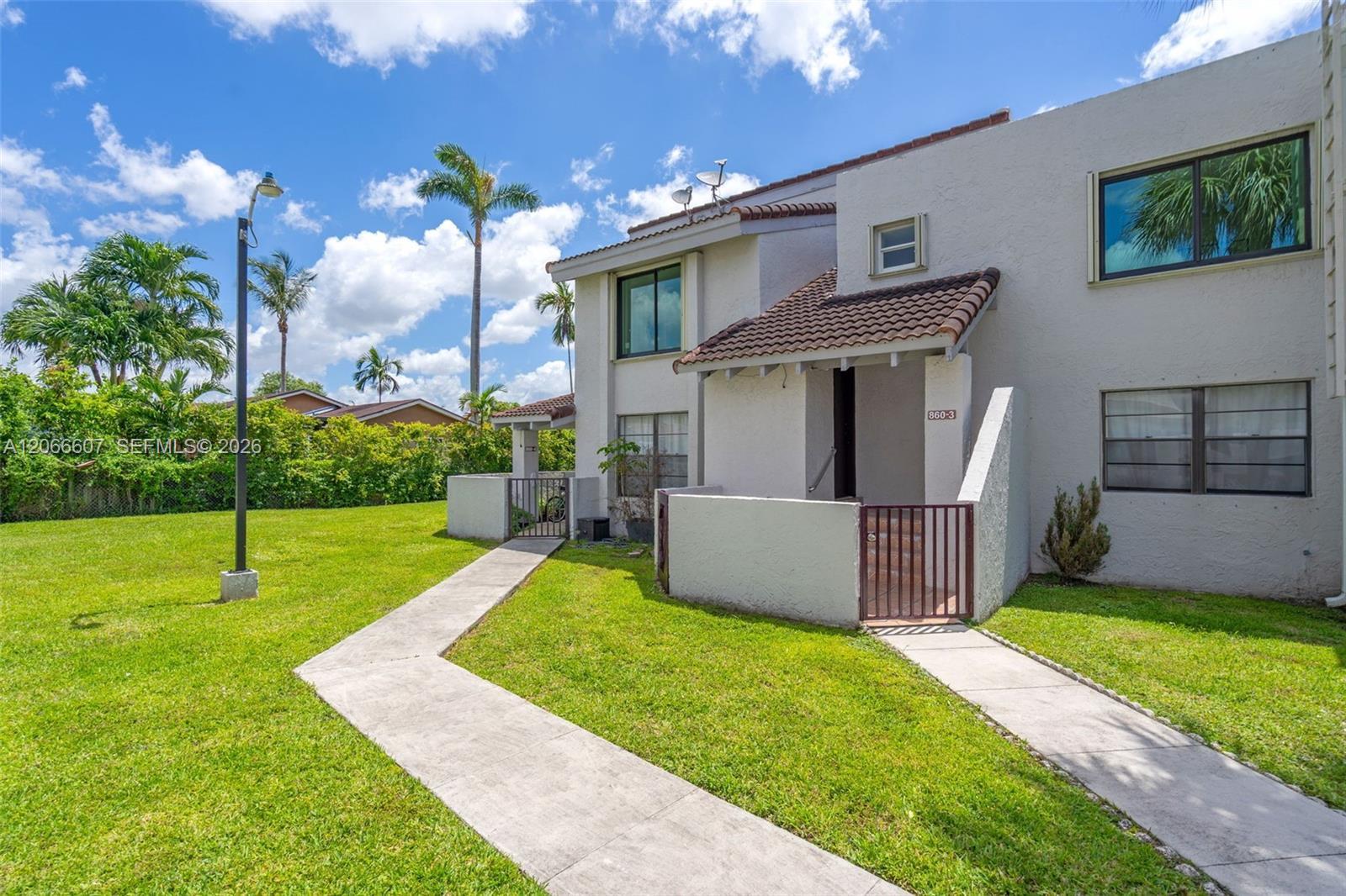 860 NW 106th Ave # 5, Miami FL 33172