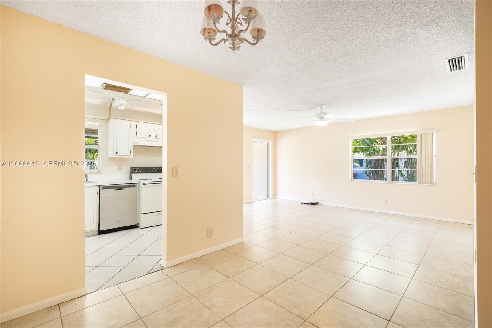 3645 SW Natura Ave # D, Deerfield Beach FL 33441